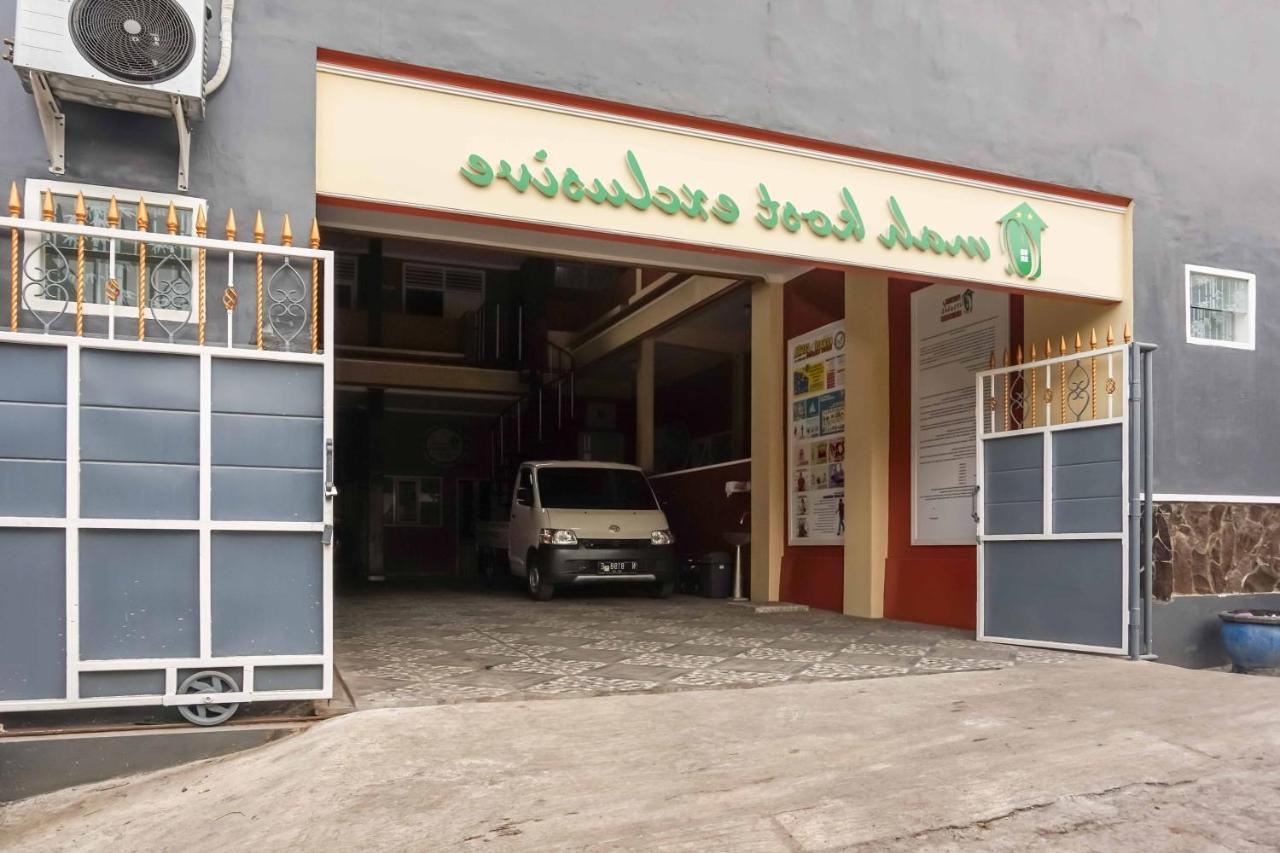 Готель Omah Kalimosodo Mitra Reddoorz Near Stasiun Malang Kota Baru Екстер'єр фото