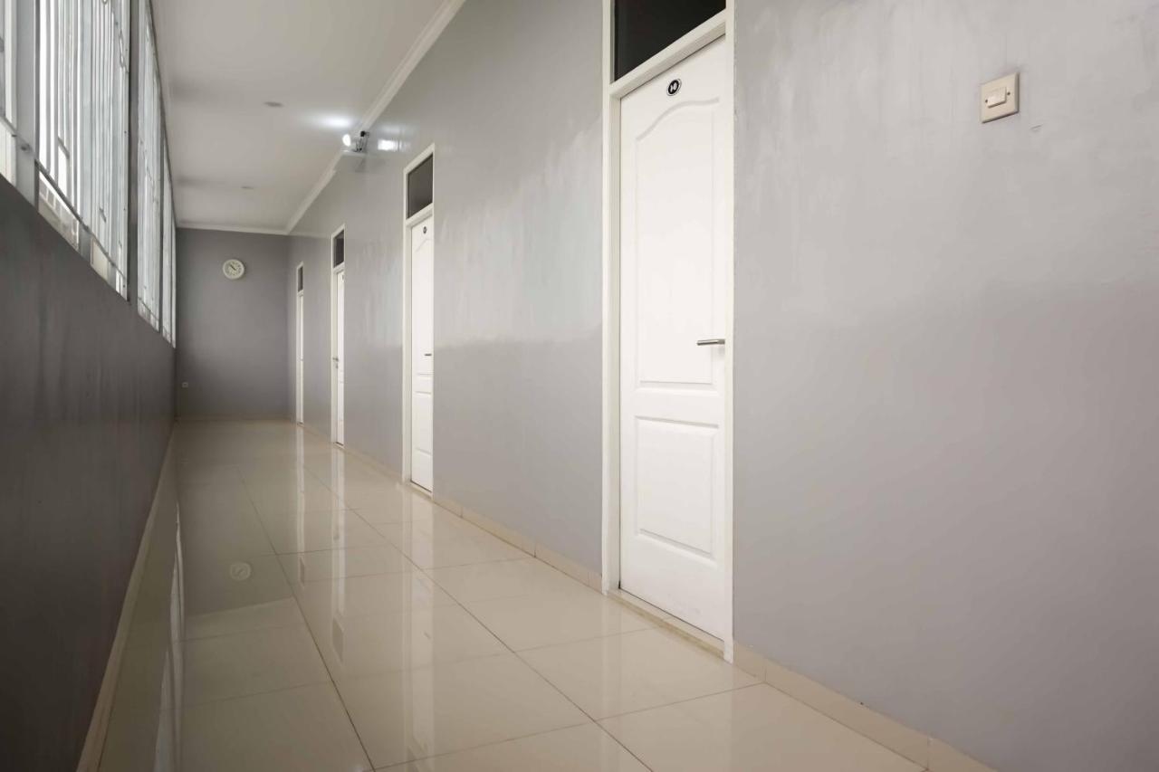 Готель Omah Kalimosodo Mitra Reddoorz Near Stasiun Malang Kota Baru Екстер'єр фото