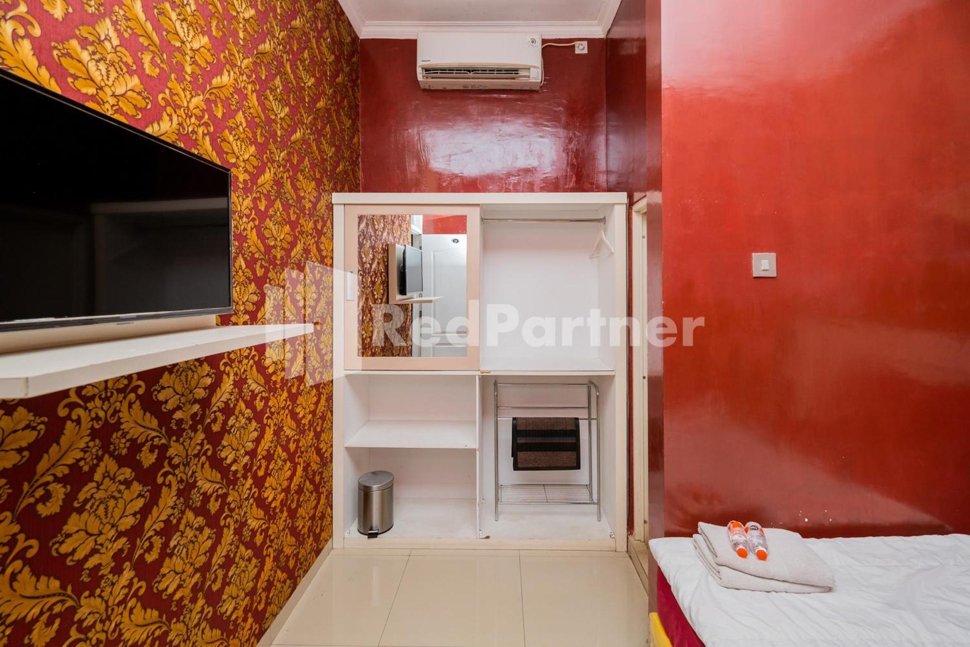 Готель Omah Kalimosodo Mitra Reddoorz Near Stasiun Malang Kota Baru Екстер'єр фото