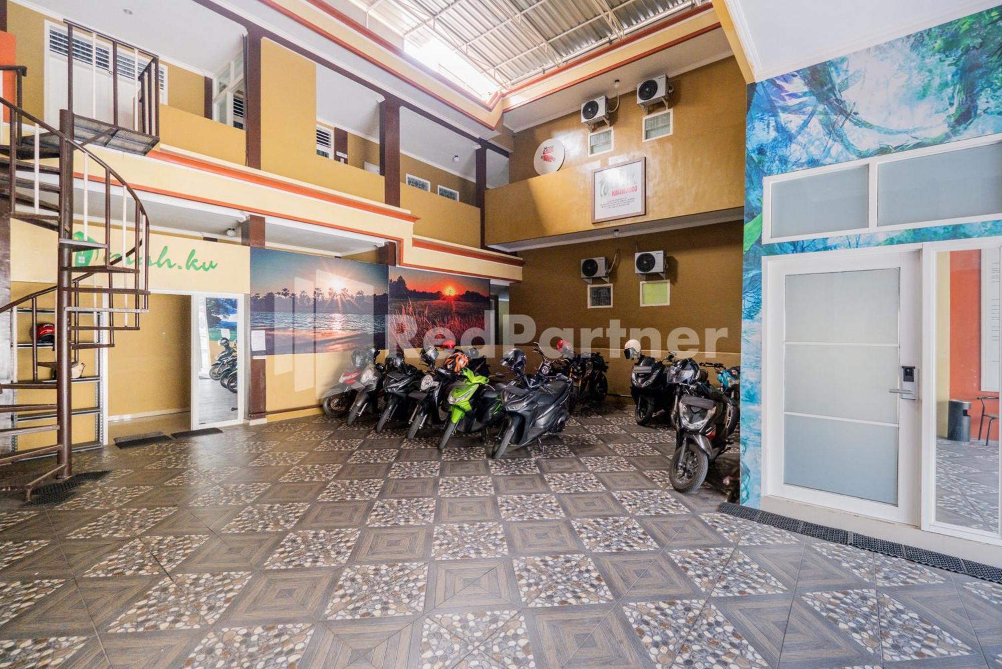 Готель Omah Kalimosodo Mitra Reddoorz Near Stasiun Malang Kota Baru Екстер'єр фото