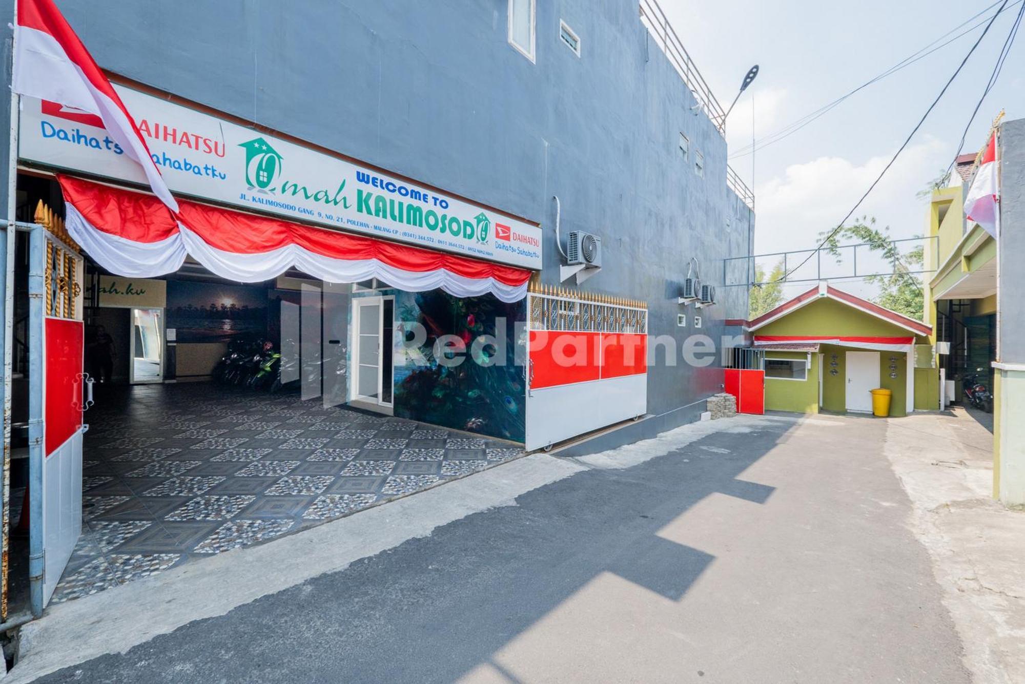 Готель Omah Kalimosodo Mitra Reddoorz Near Stasiun Malang Kota Baru Екстер'єр фото